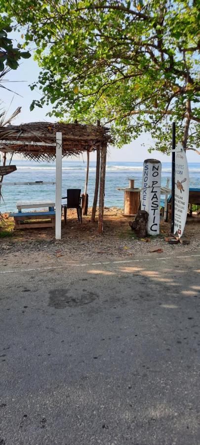 Polhena Coral Reef Resort マータラ エクステリア 写真