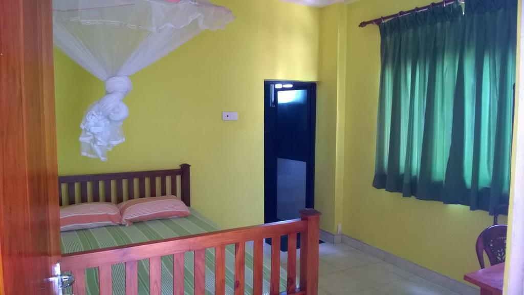 Polhena Coral Reef Resort マータラ エクステリア 写真