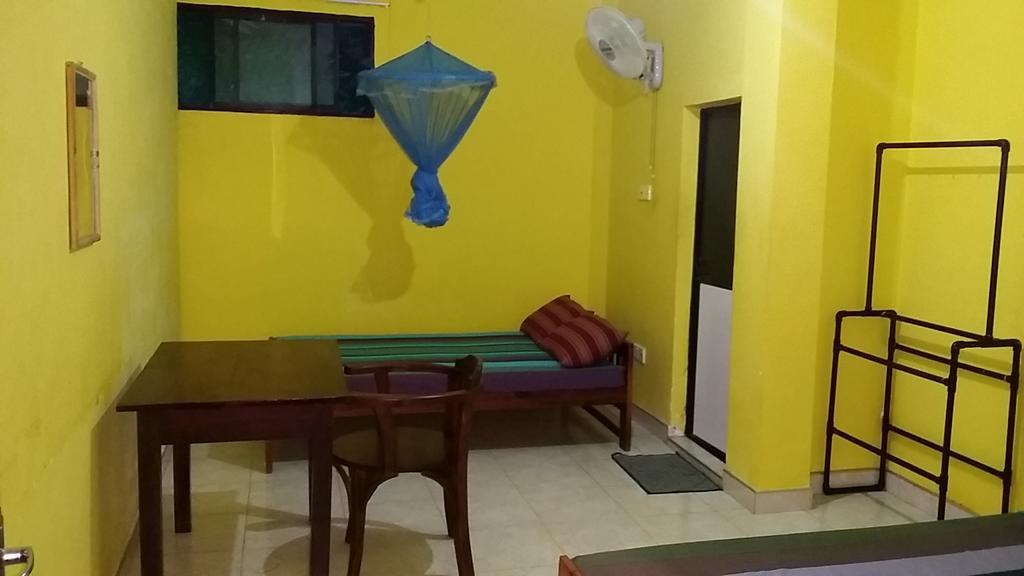Polhena Coral Reef Resort マータラ エクステリア 写真