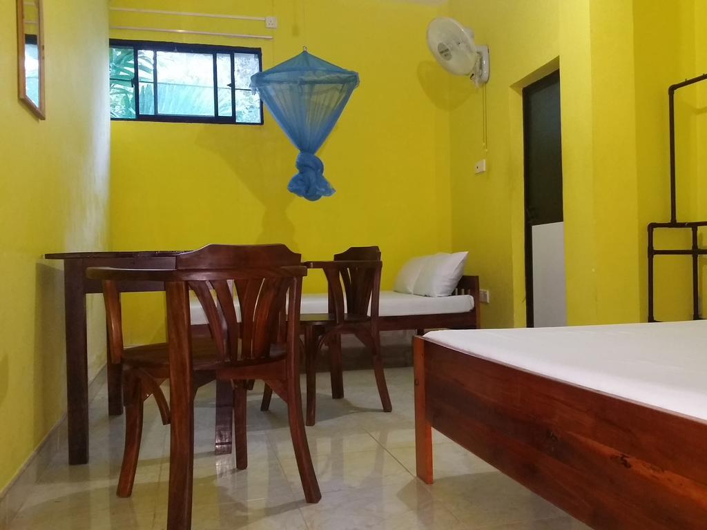 Polhena Coral Reef Resort マータラ エクステリア 写真