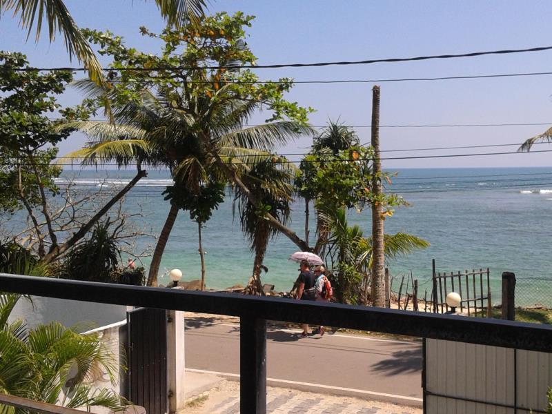 Polhena Coral Reef Resort マータラ エクステリア 写真